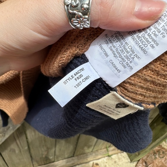 Madewell Thompson Pocket Pullover Sweater in Colorblock In Heather Timber - Picture 12 of 13